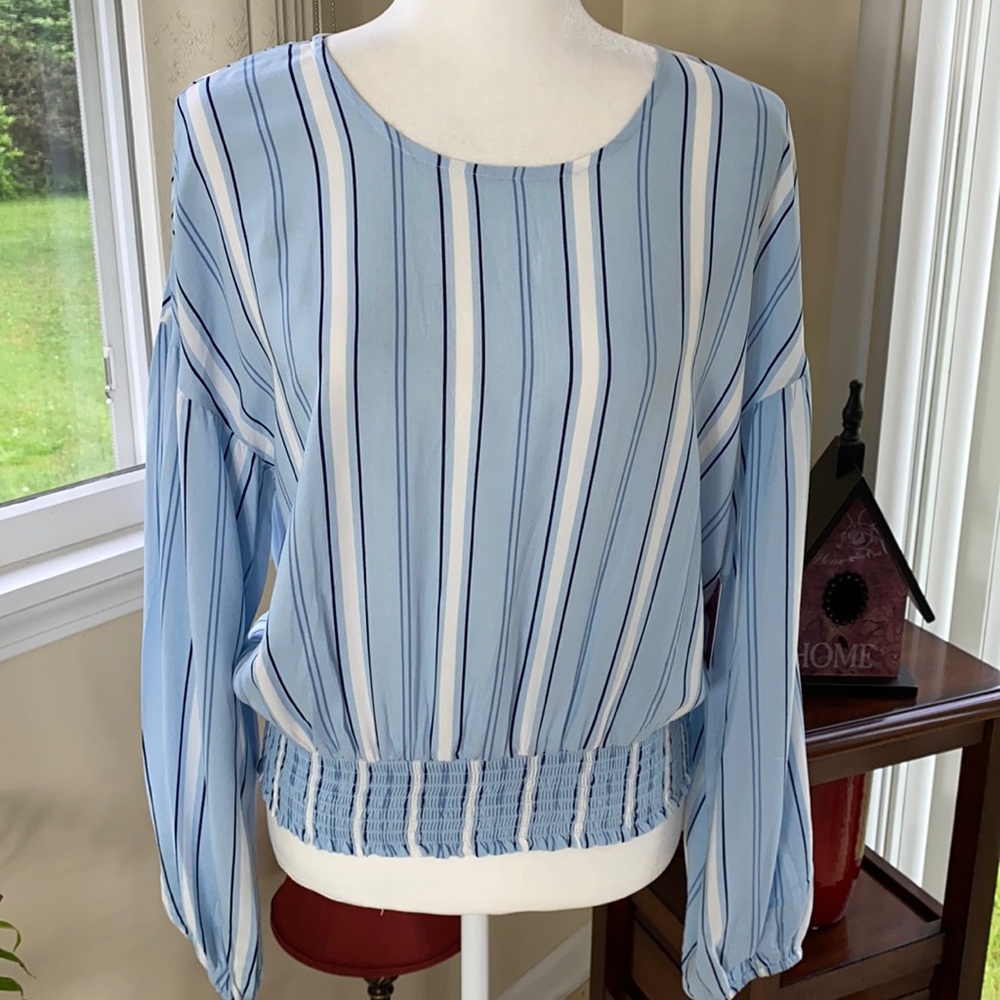 SO LONG SLEEVE TOP NWT